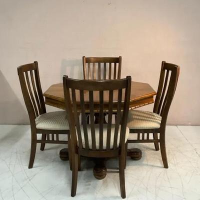 Canadel 5-pc. Dining Set