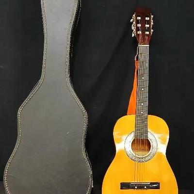 Sierra Guitar Model 714 w Case