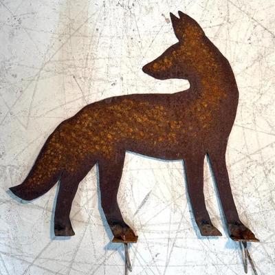 Rustic Hand-Cut Steel Wolf / Coyote Yard Art Garden Stake 