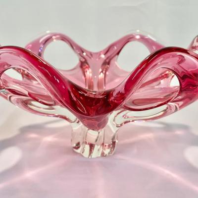 Vintage Czech Pink Art Glass Console Bowl — Josef Hospodka Style, Chribska Glassworks (1960s–70s)