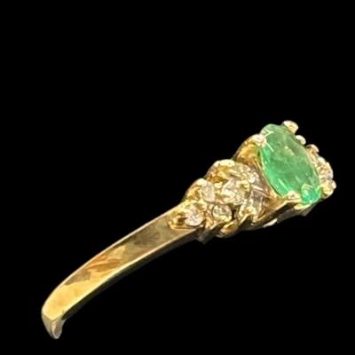 10K Gold Emerald and Diamond Ring Size: 6.5 (US)