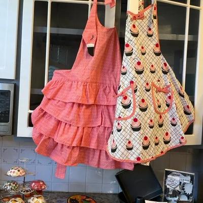 Wilton, Nordicware, Drommar And More Baking Lot