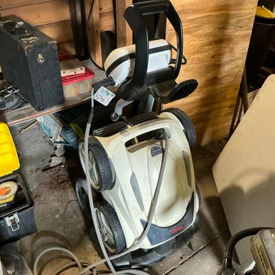 Polaris Robotic Pool Cleaner 