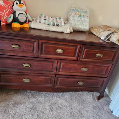 Sale Photo Thumbnail #40: Dresser