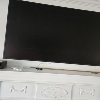 Sale Photo Thumbnail #60: TV