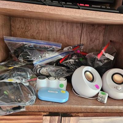 Sale Photo Thumbnail #21: Electronics