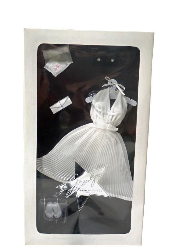 Sale Photo Thumbnail #23