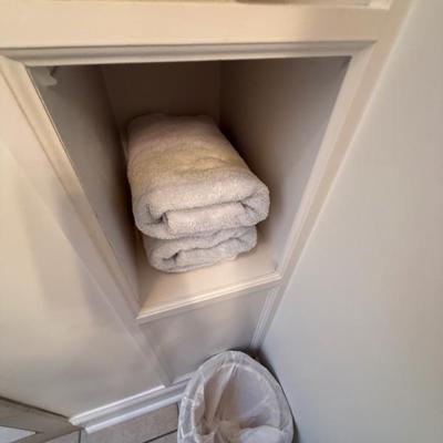 Sale Photo Thumbnail #119