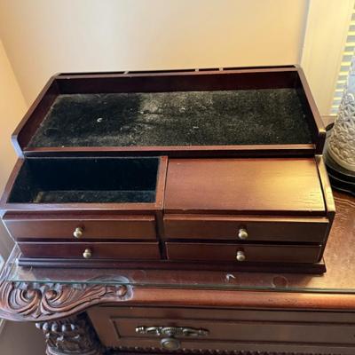 Sale Photo Thumbnail #107