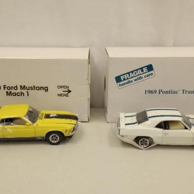 Danbury Mint 1:24 Classic Model Cars #4 - 1969 Pontiac Trans Am and 1970 Ford Mustang Mach 1
