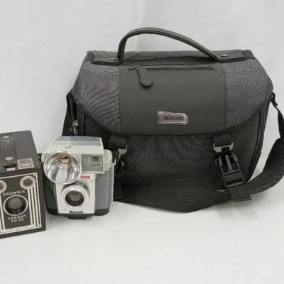 Vintage Brownie Cameras - Target Six-20 and Flashmite 20 in Case