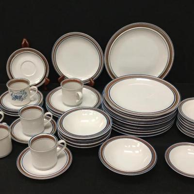 Salem Stoneware Georgetown Dishware