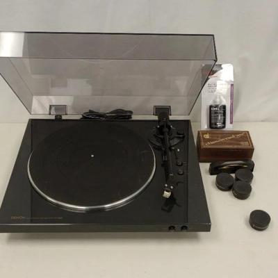 Denon DP-300F Turntable with Iso Acoustics Feet and Cleaners