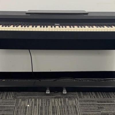Roland HP1500 Digital Piano