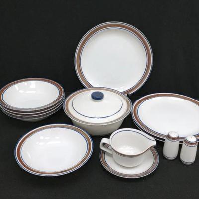 Salem Stoneware Georgetown Serving Pieces