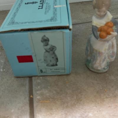 Lladro Number 4841