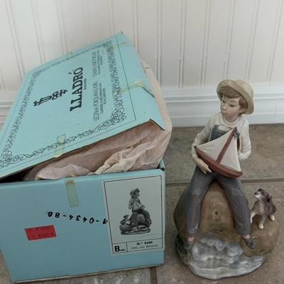 Lladro Number 5166