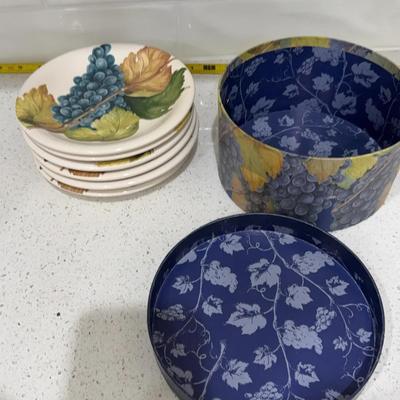 Set Of Six Dessert Size Plates With Carrying Case