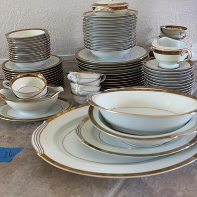 Noritake China Golden Set