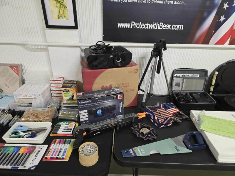 Sale Photo Thumbnail #11