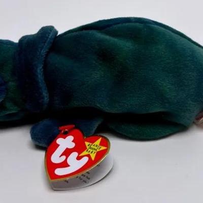 Rare Error Rainbow Chameleon "Beanie Baby" - Iggy Fabric Mix-Up