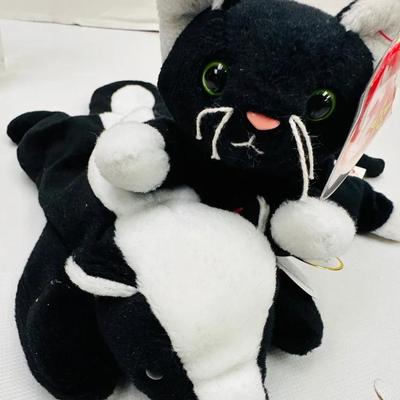 Rare Retired “Ty Beanie Babies” Zip  and Stinky 