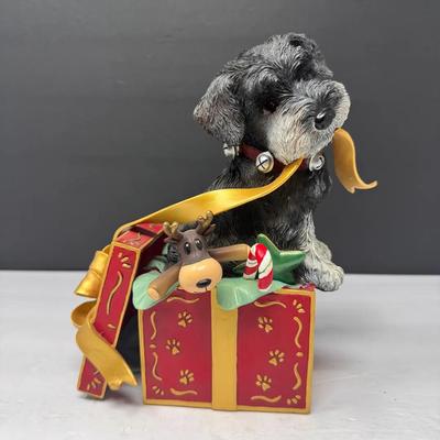 Danbury Mint “Puppy’s First Christmas” Figurine – Festive Dog in Gift Box