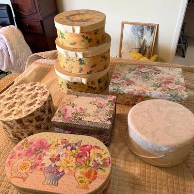 Decorative Floral Hat & Storage Box Collection (Multiple Pieces)