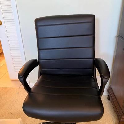 Black Faux Leather Swivel Office Chair