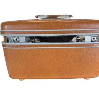 Vintage Samsonite Hard-Shell Train Cases – Concord & Silhouette (2 Pieces)