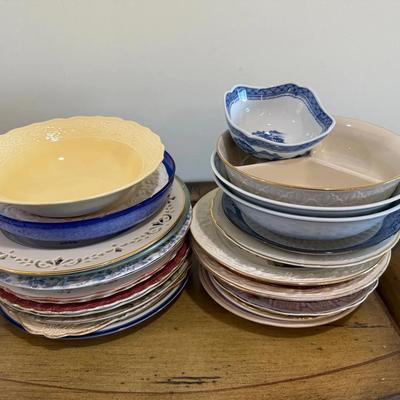 Large Mixed Lot of Decorative & Commemorative Dinnerware Including Lenox, Quadrifoglio & Transferwar