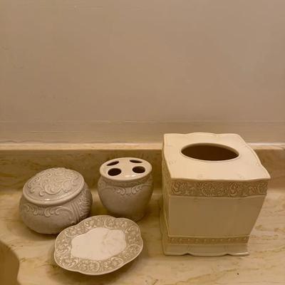 Coastal Décor & Bathroom Accessories Collection – Shells, Stone Art & Ceramic Set