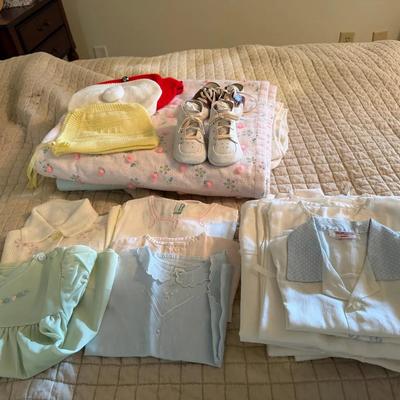 Vintage Baby Clothing, Linens & Accessories Lot