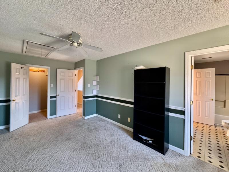 Sale Photo Thumbnail #32