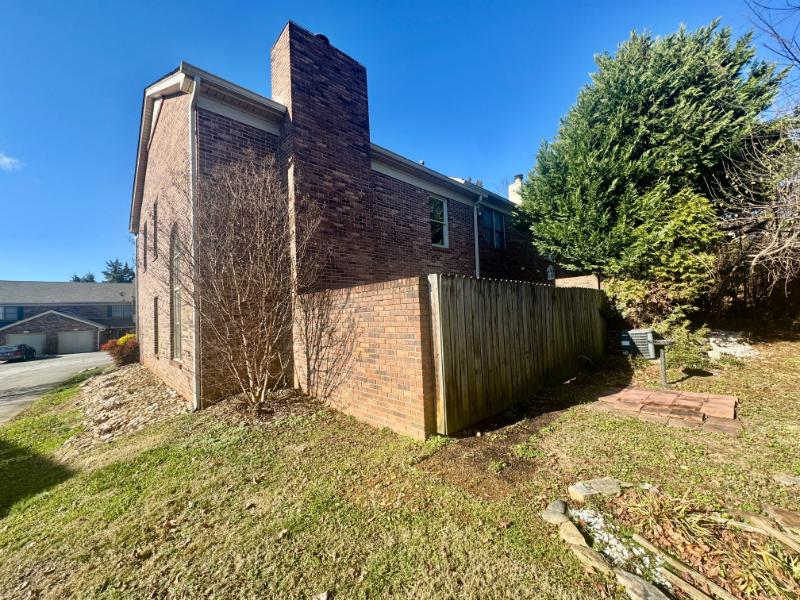 Sale Photo Thumbnail #4