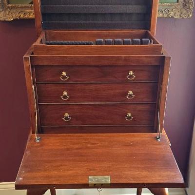 Sale Photo Thumbnail #5