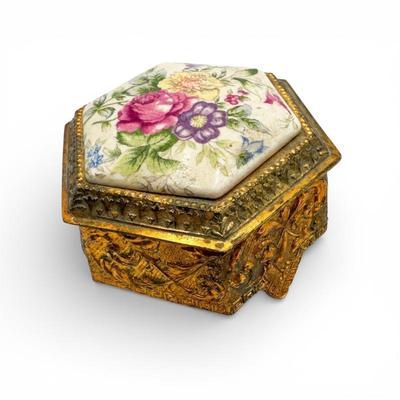 Sale Photo Thumbnail #143