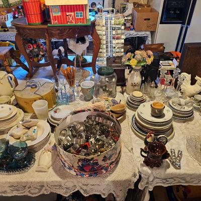 Sale Photo Thumbnail #173