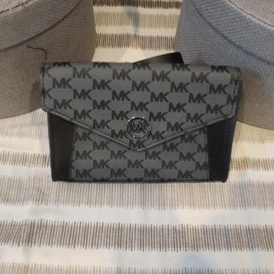 Sale Photo Thumbnail #245