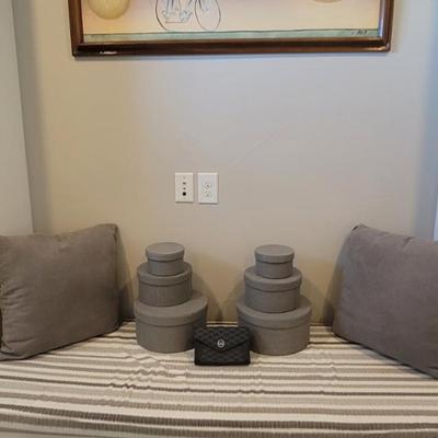 Sale Photo Thumbnail #246