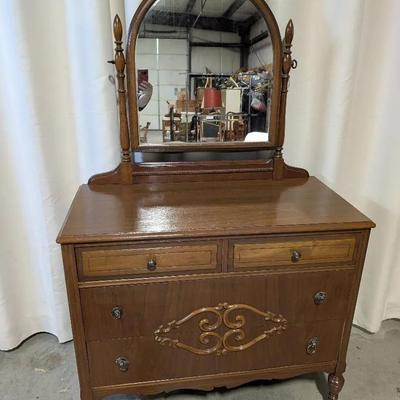 Vintage Mahogany Dresser With Mirror 