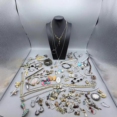 Glitz And Glamour Costume Jewelry Lot 