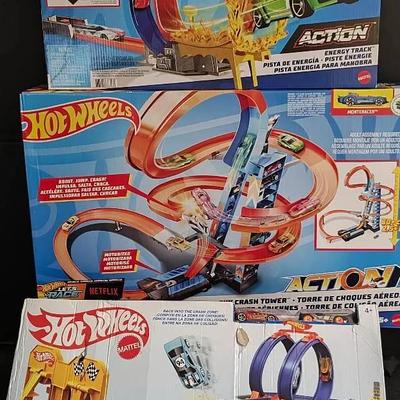 Hot Wheels Energy Track, Sky Crash Tower And Wild Drive Drag Race