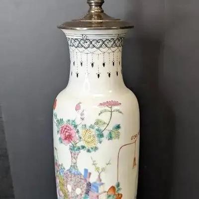 Antique Chinese Famille Rose Porcelain Lamp