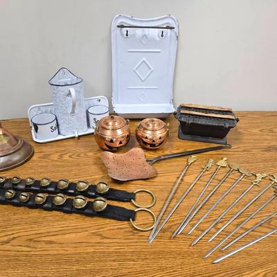 Primitive Vintage Decor: Copper Pumpkins, Turkish Skewers, Enamelware 