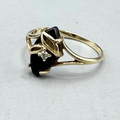 10k Yellow Gold And Onyx Ring 