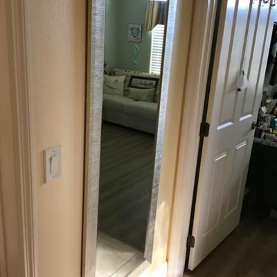 Sale Photo Thumbnail #33