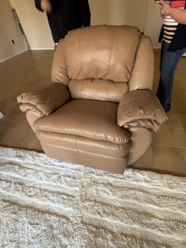 Sale Photo Thumbnail #3