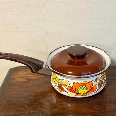 vintage Sanko Ware Country Flowers 1-quart saucepan