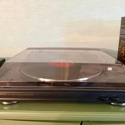 Denon DP-29F fully automatic turntable